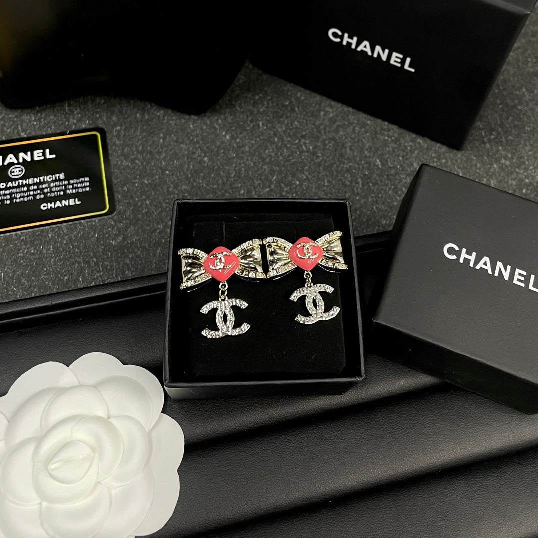 C  new bow letter earrings