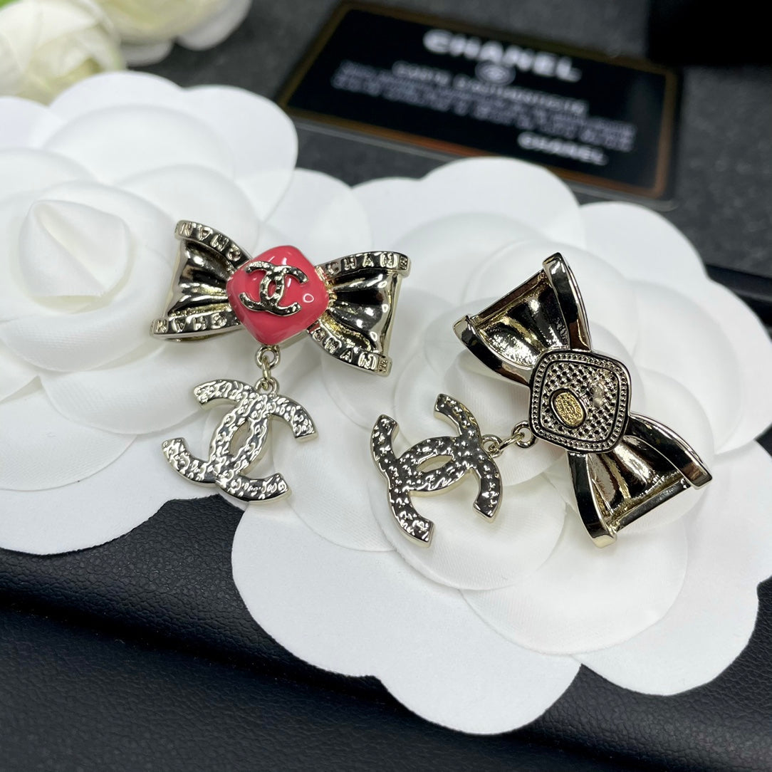 C  new bow letter earrings