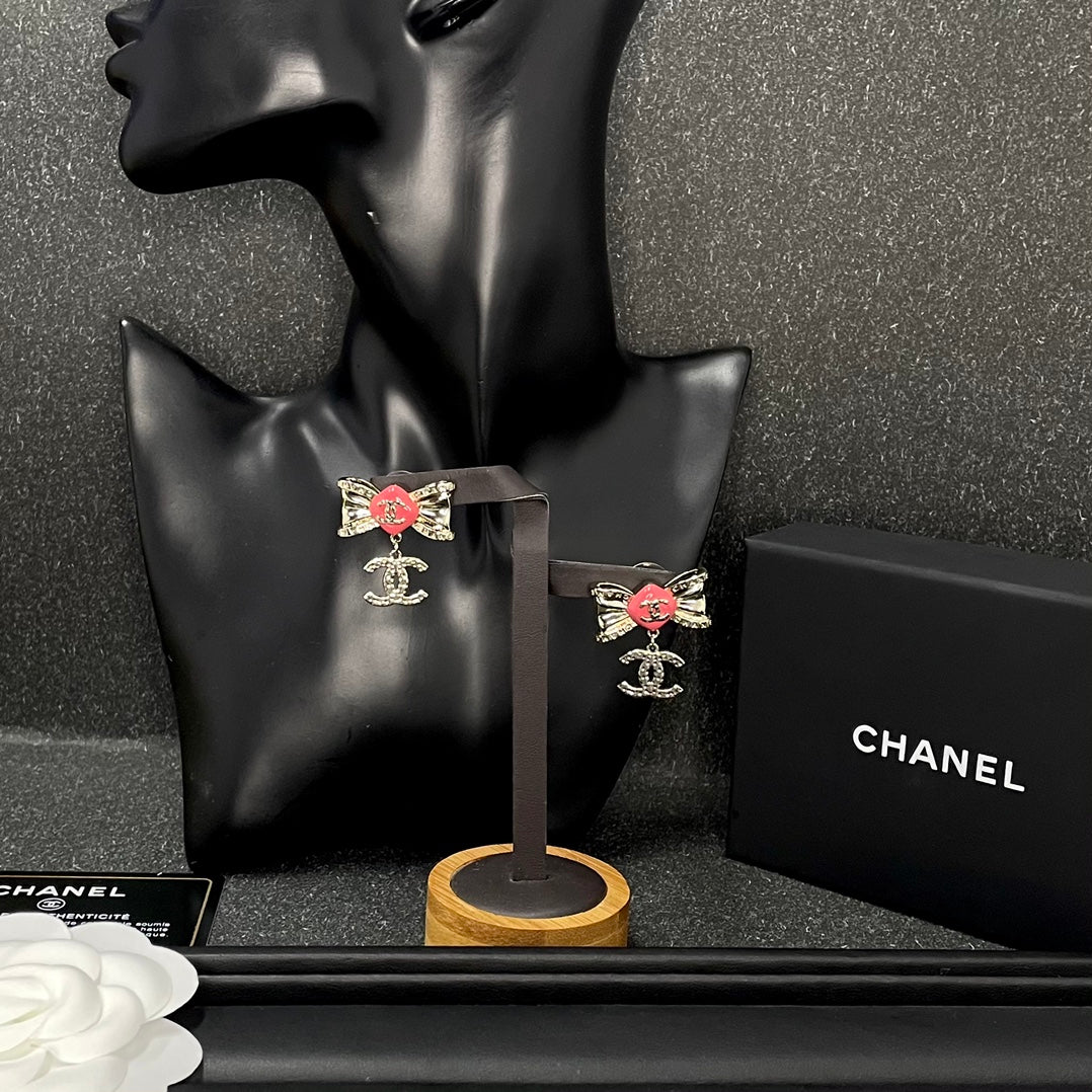 C  new bow letter earrings