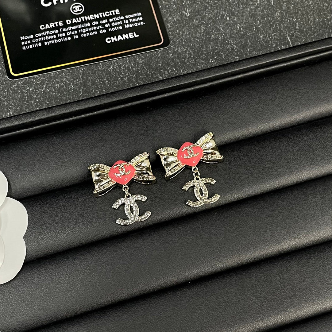 C  new bow letter earrings