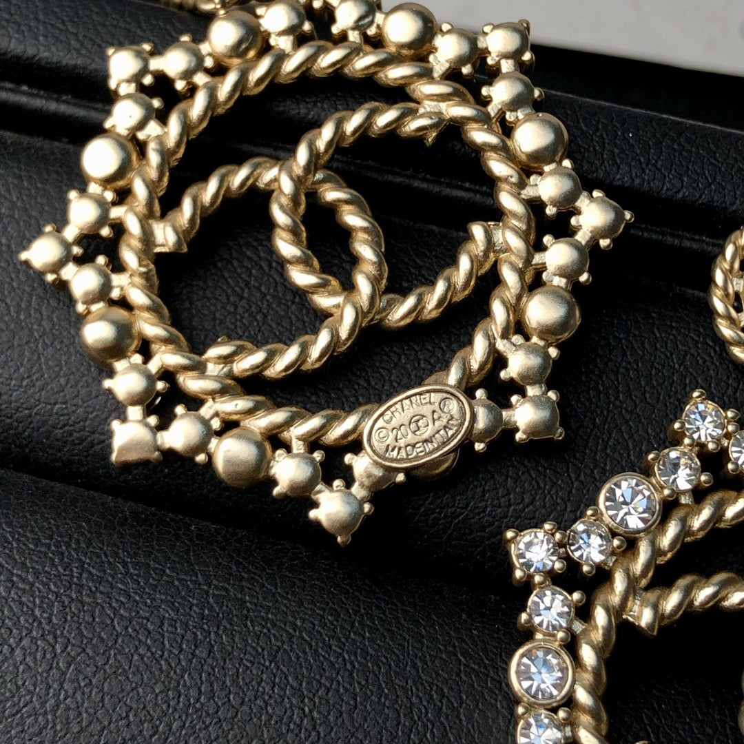 C  new hollow diamond earrings