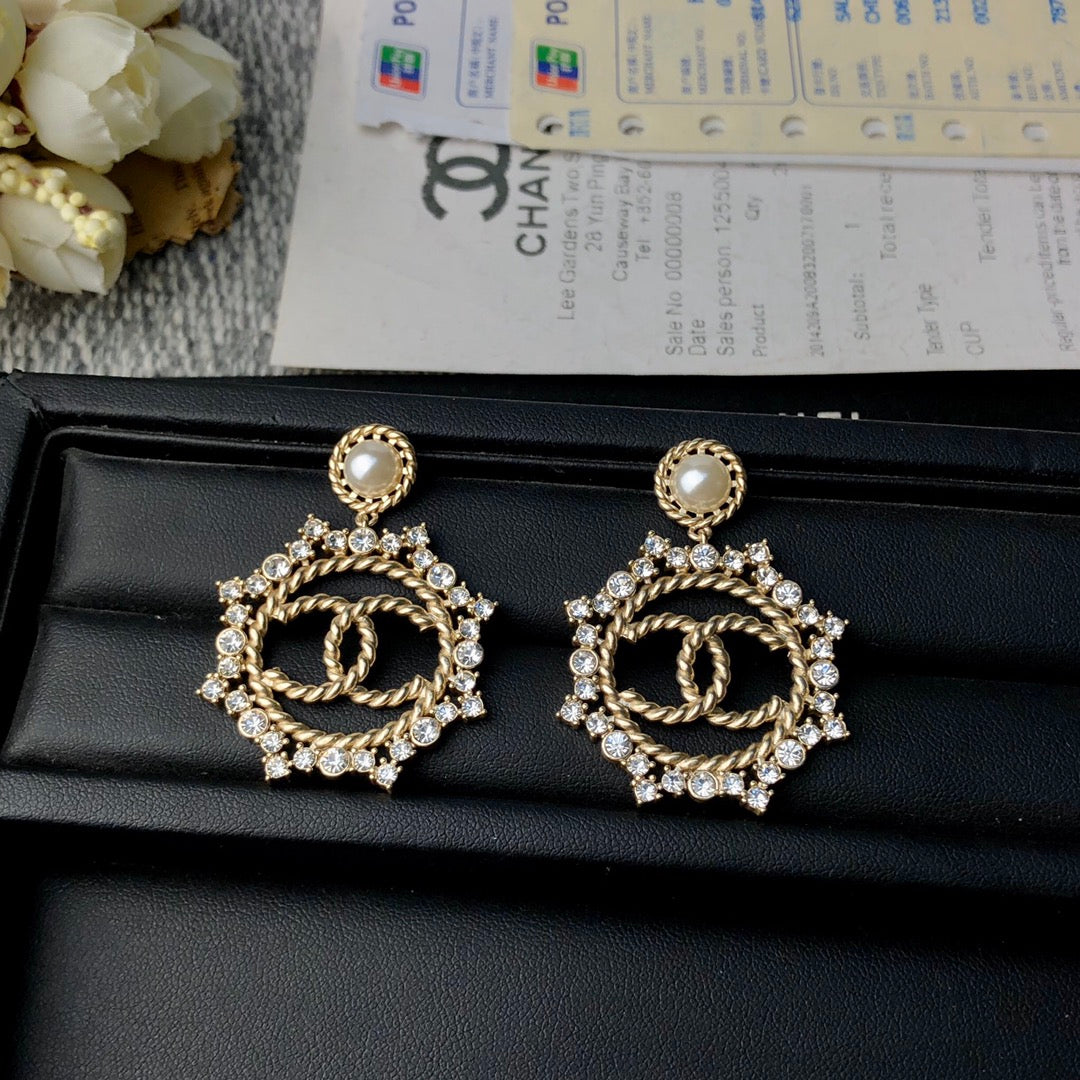 C  new hollow diamond earrings