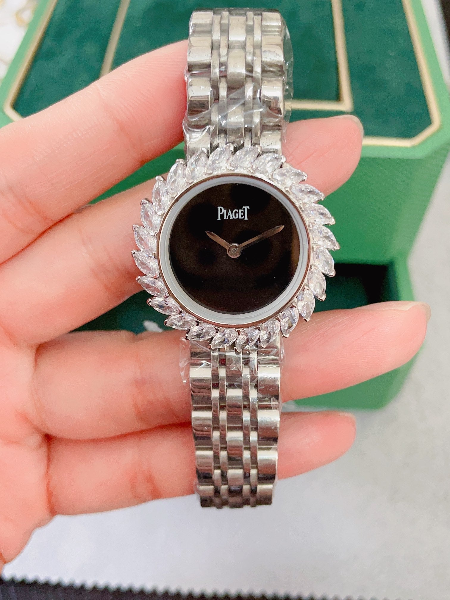 New watches, new fine jewelry series