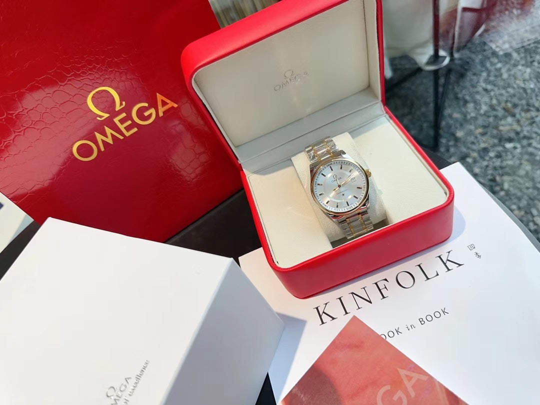 The fully automatic mechanical men's watch has arrived, a watch that every male idol must own.