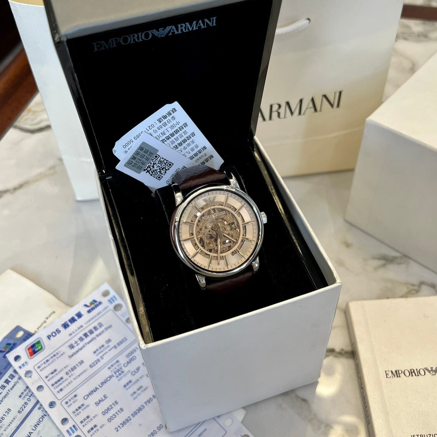 Mechanical men's watch reinforced mineral glass strap: 316L stainless steel buckle: double snap original movement