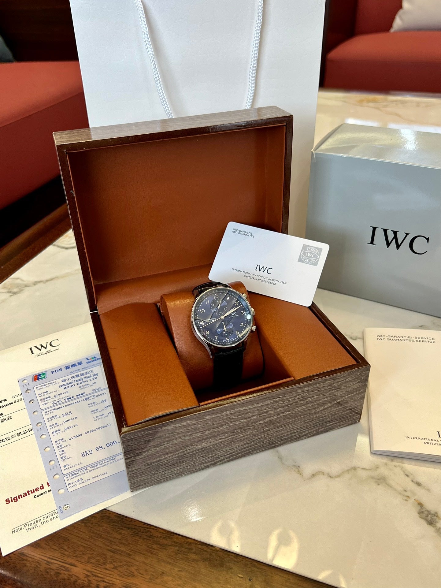 New pilot series IW51584 transparent bottom watch