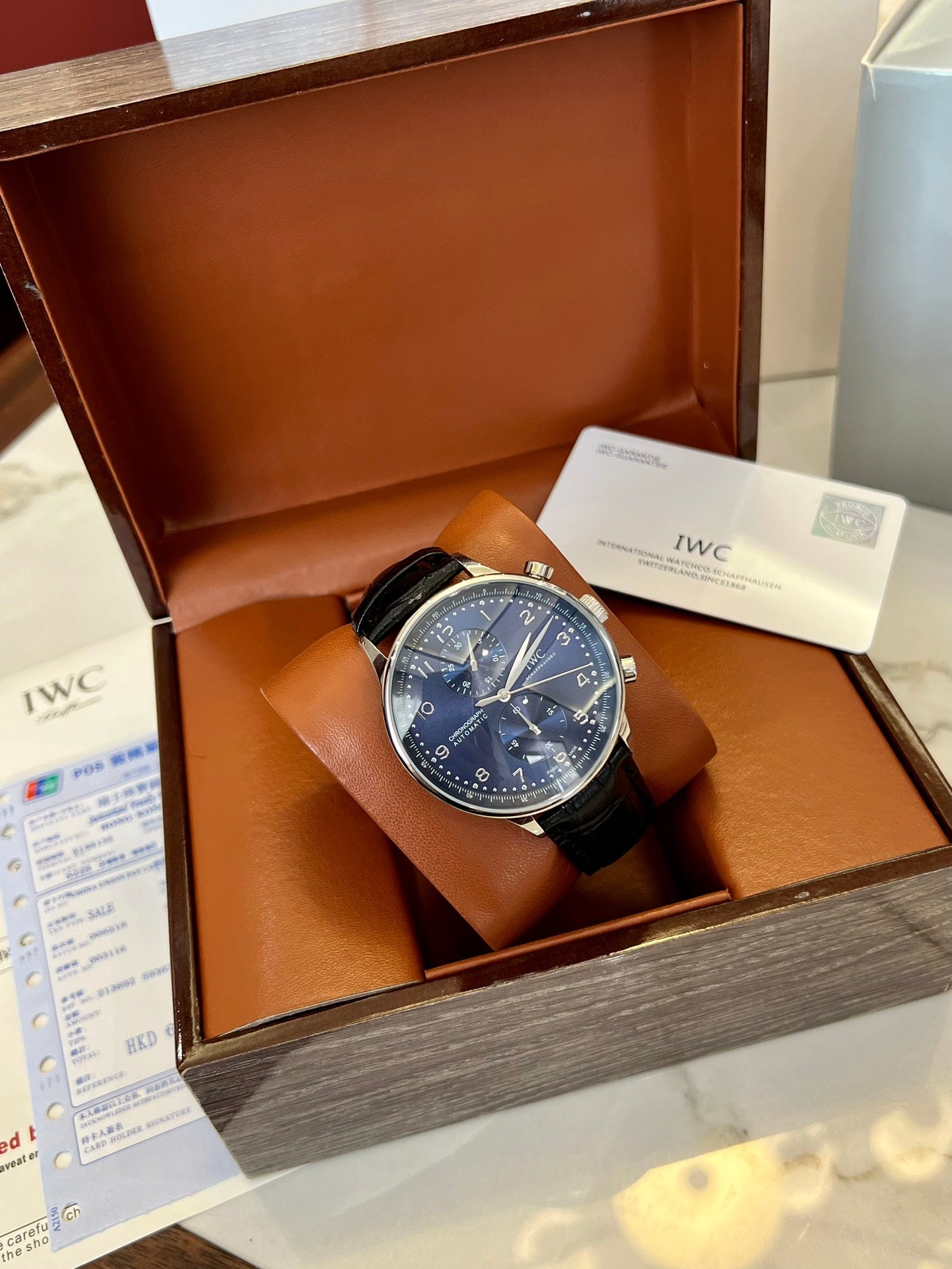 New pilot series IW51584 transparent bottom watch