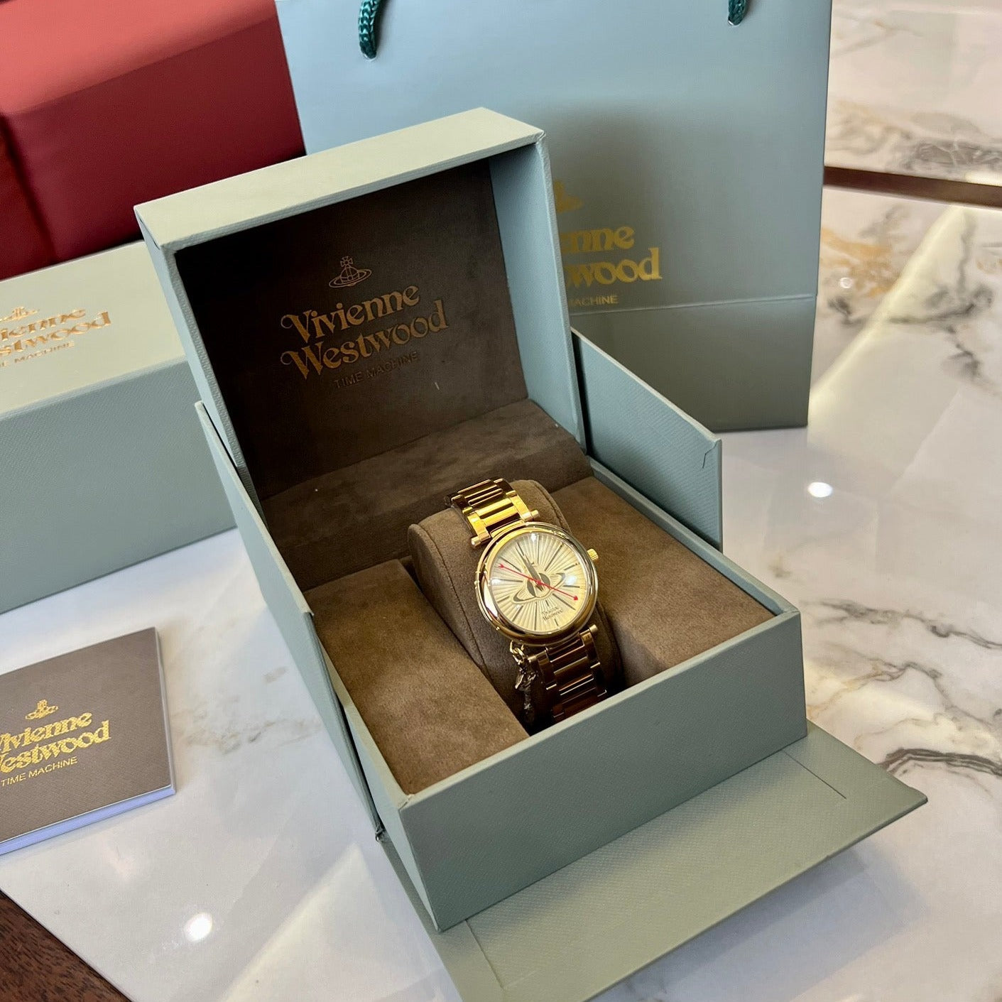 Queen Mother Watch Beautiful small gold watch