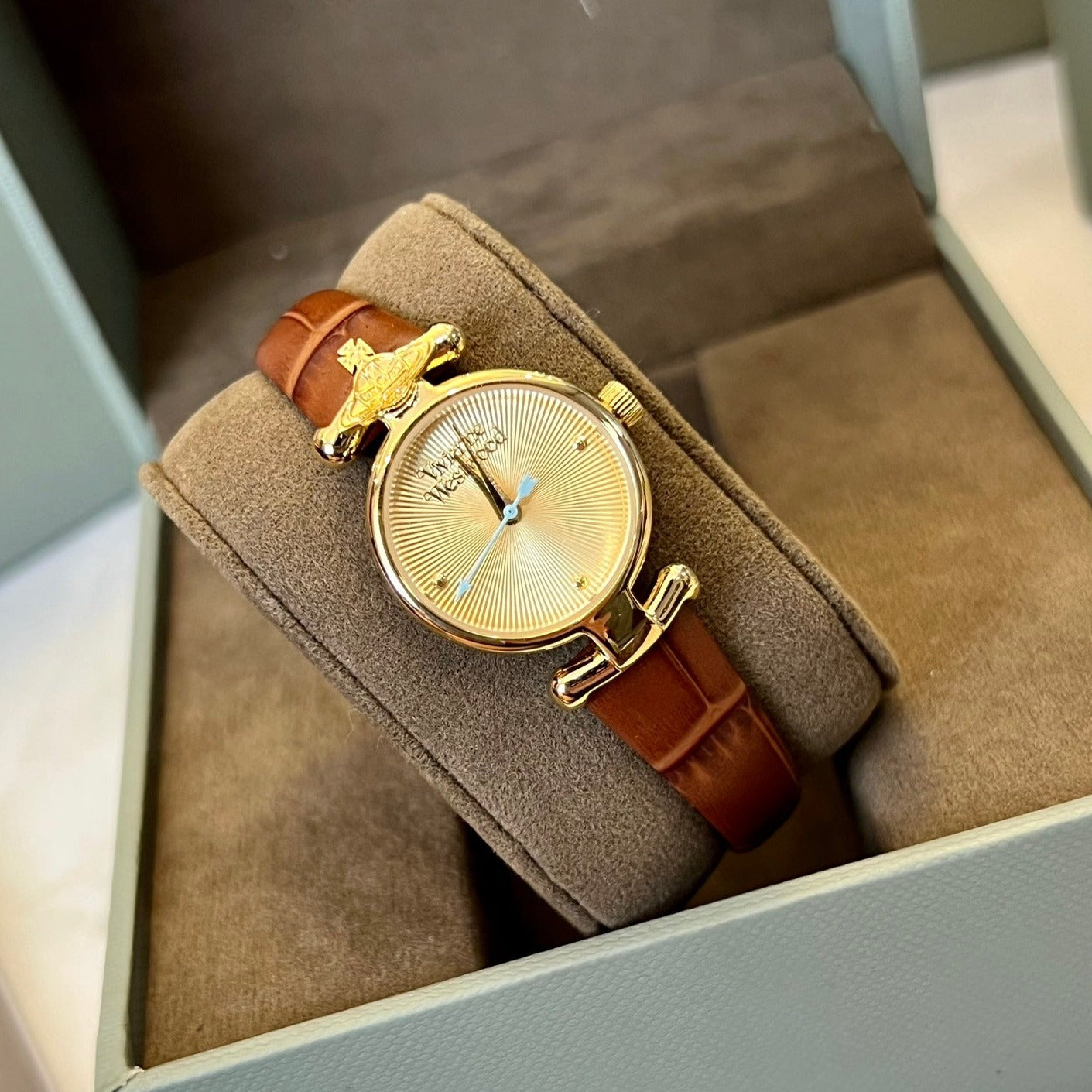 queen mother belt women's watch