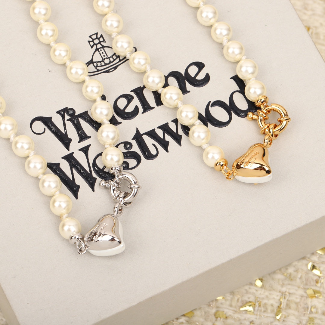 Queen Mother Heart❤️ Pearl Necklace Necklace