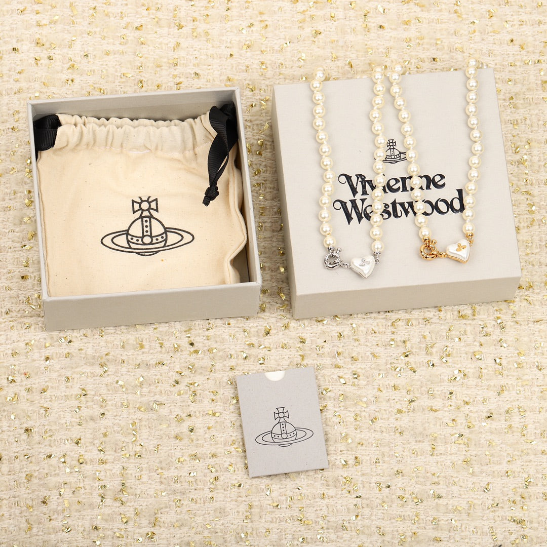 Queen Mother Heart❤️ Pearl Necklace Necklace