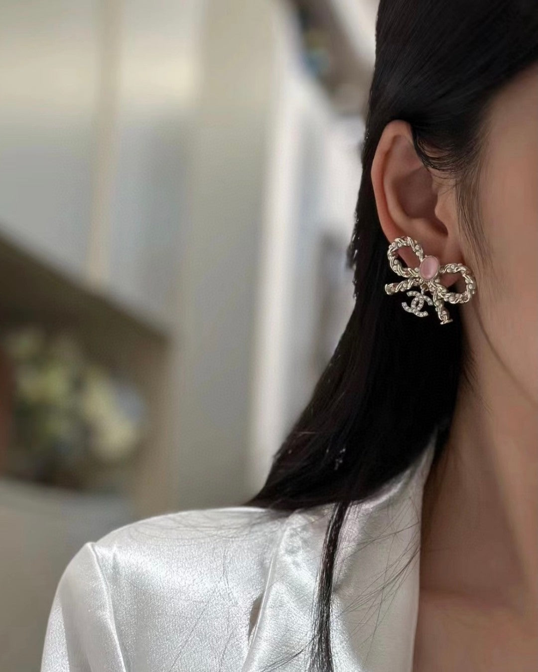 New Autumn and Winter Pink Diamond Bow 🎀 Double C Pendant Earrings