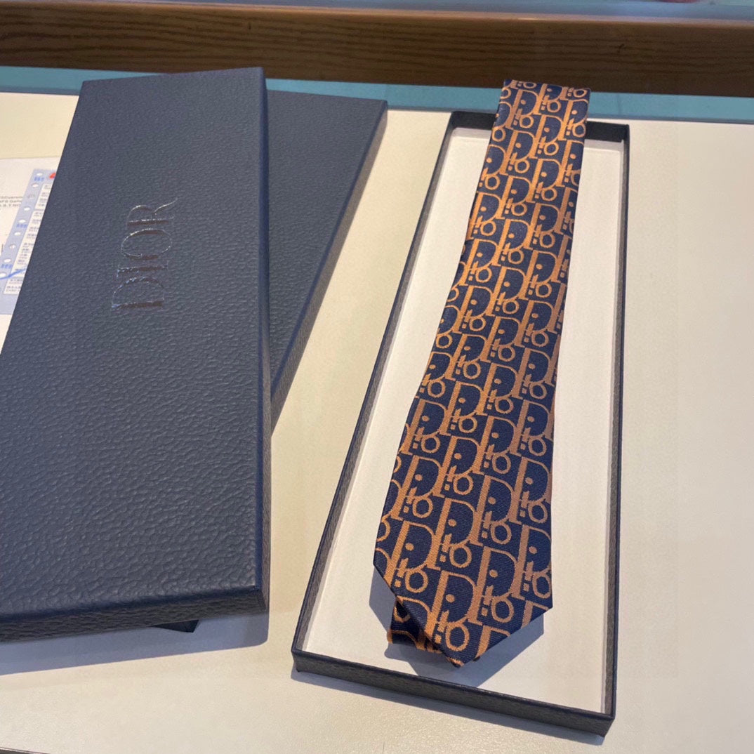 D men's new tie