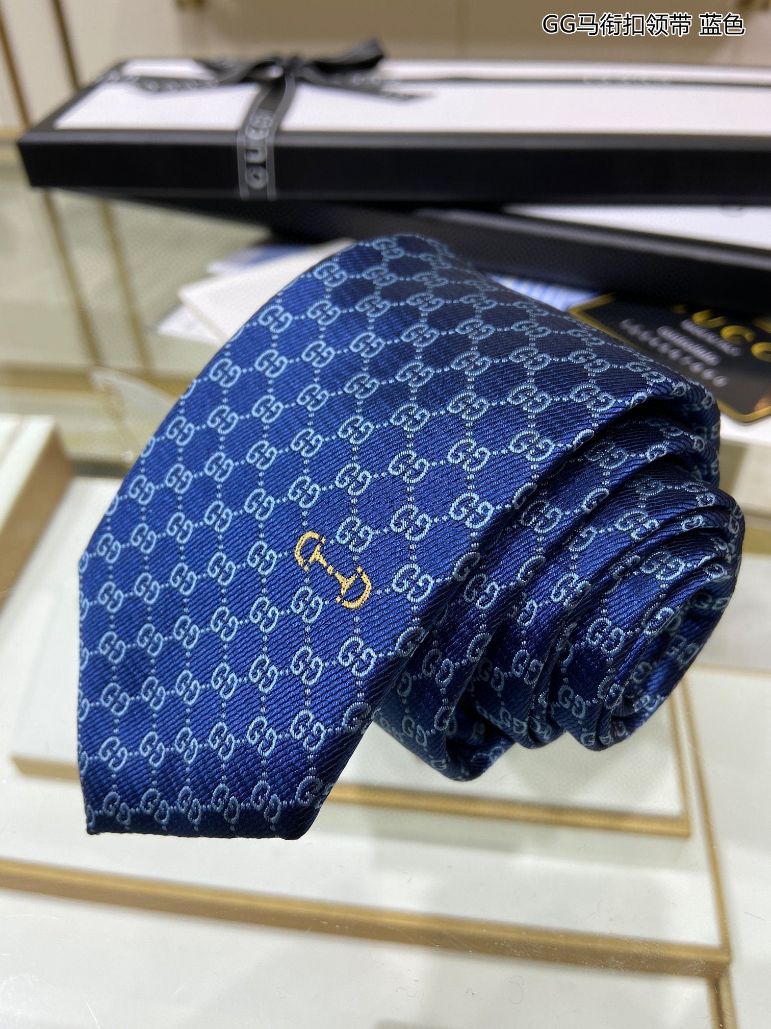 G new men's tie