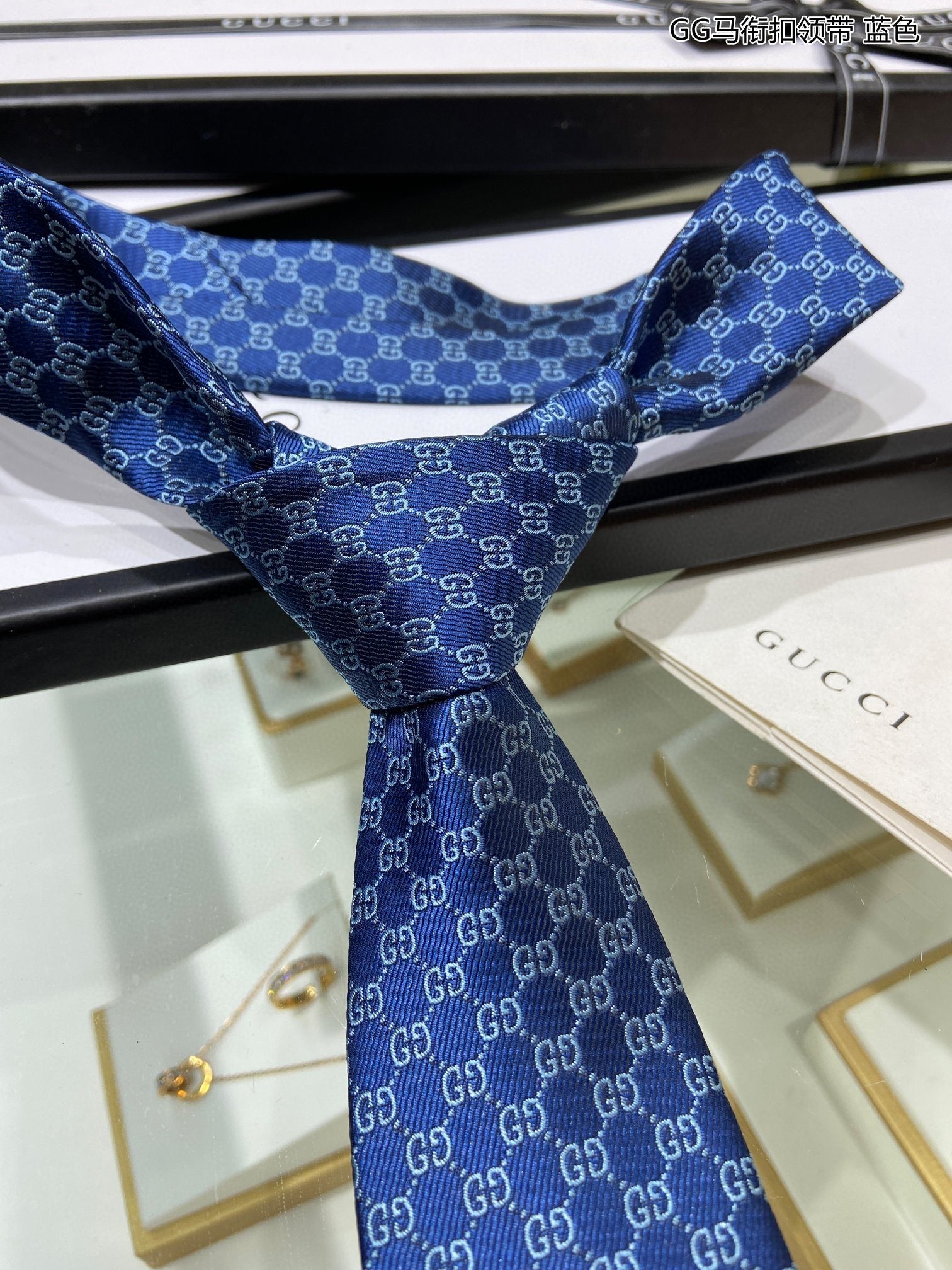 G new men's tie