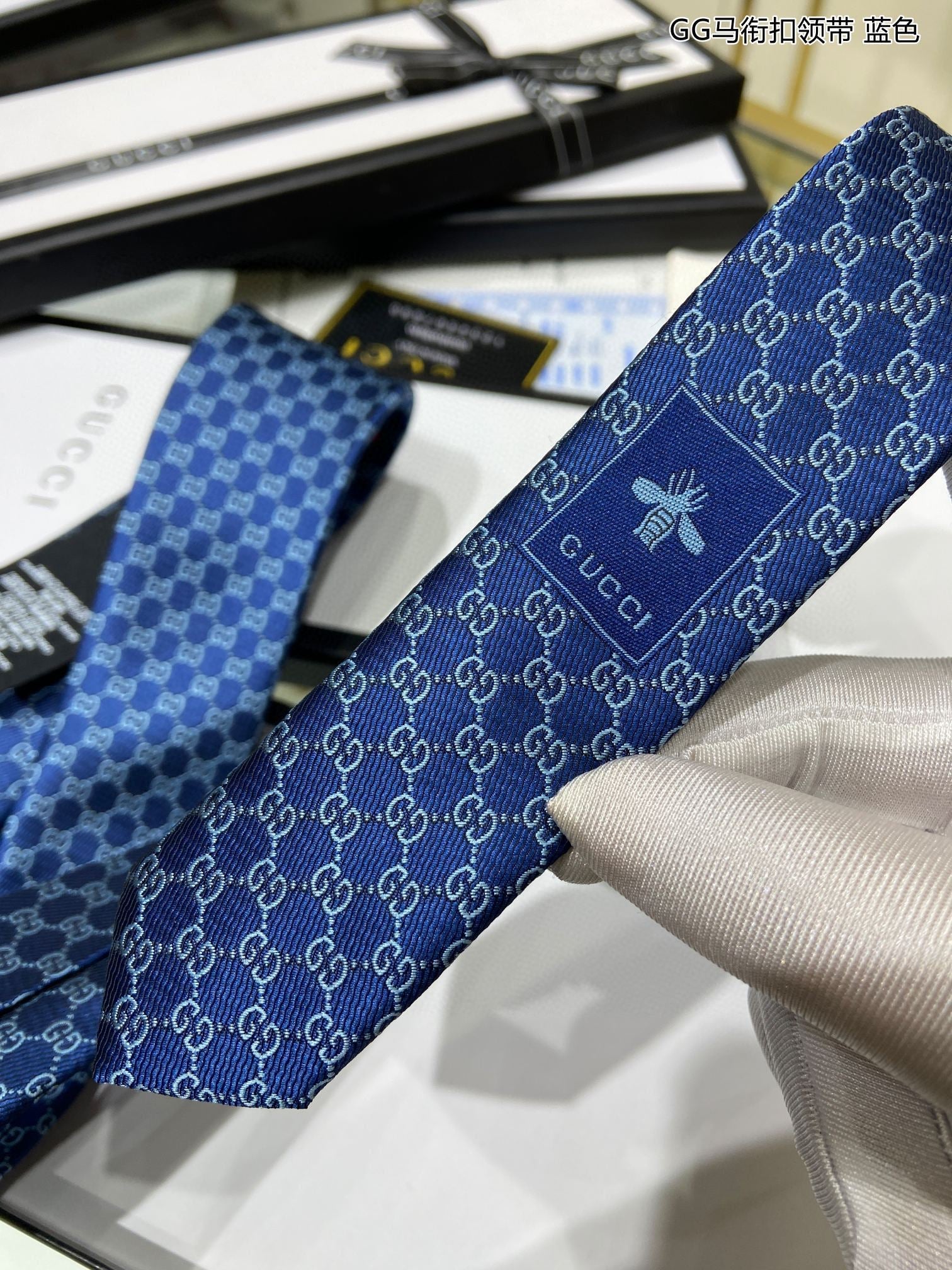 G new men's tie
