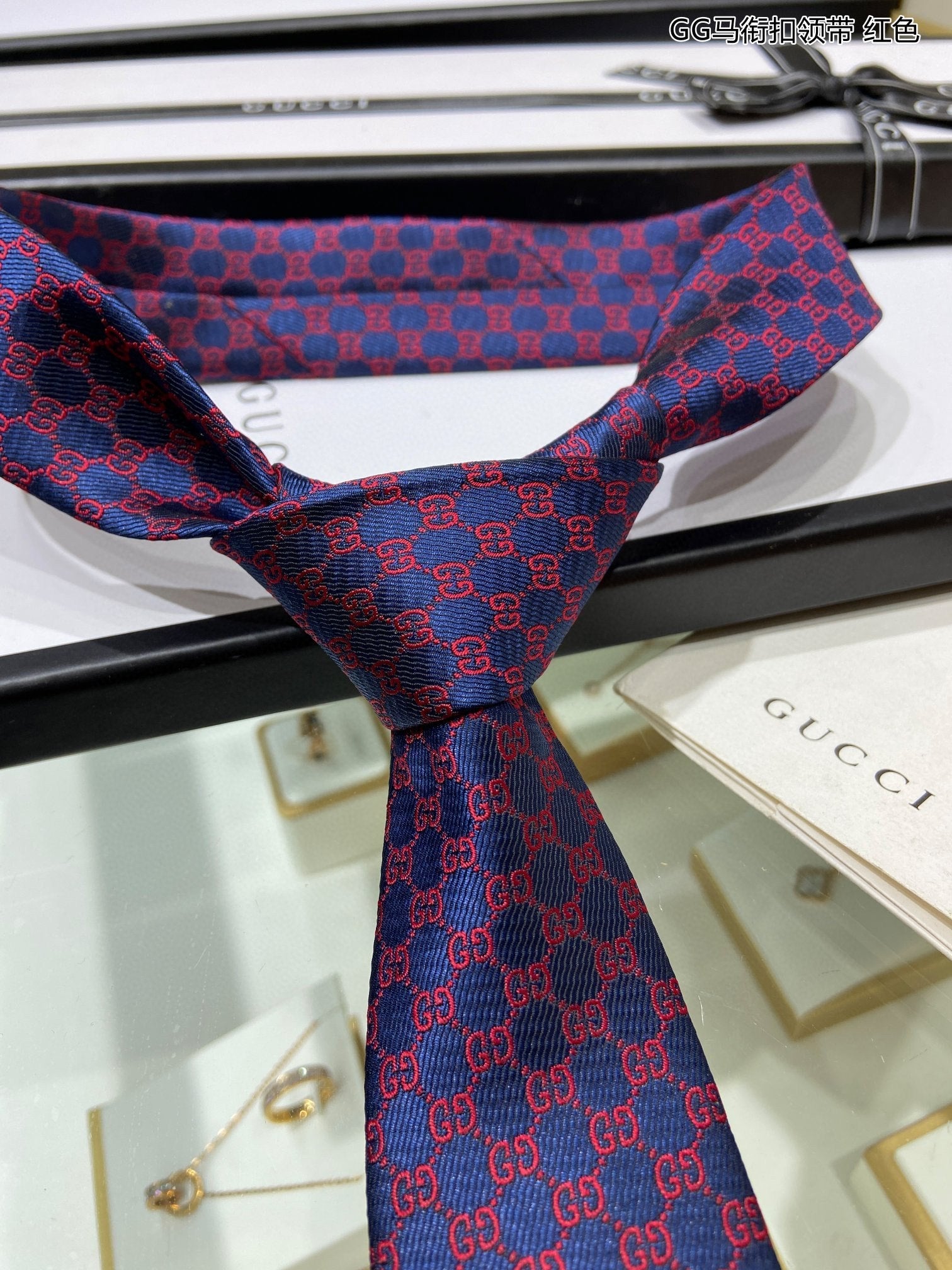 G new men's tie