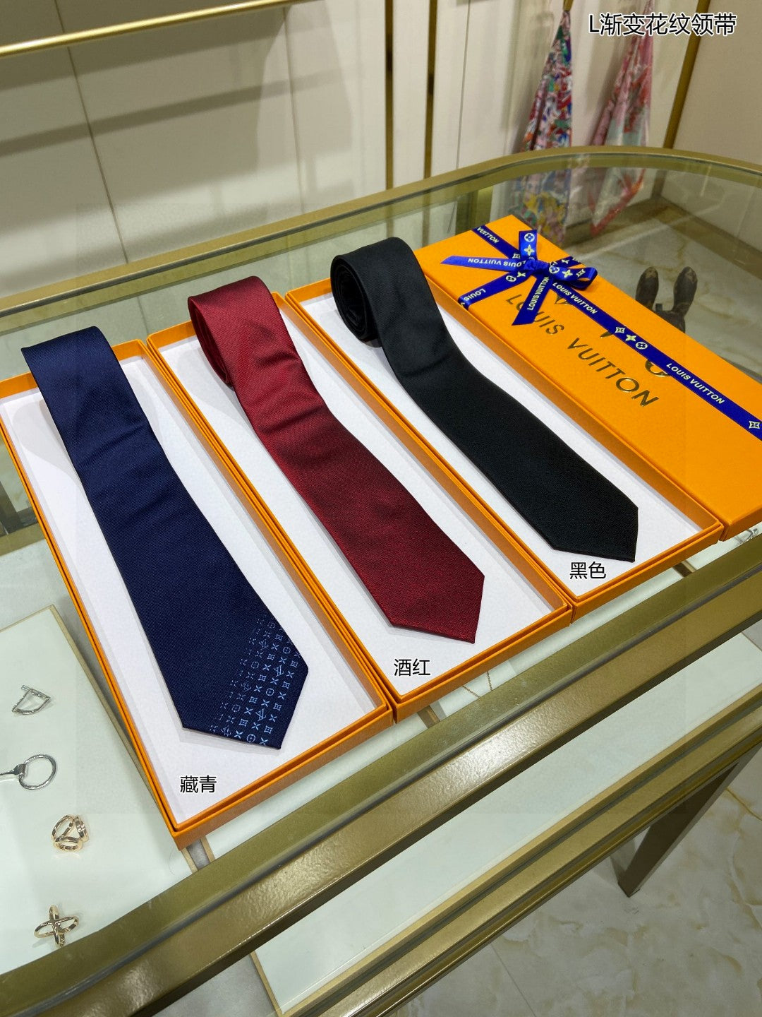 L new style tie for men
