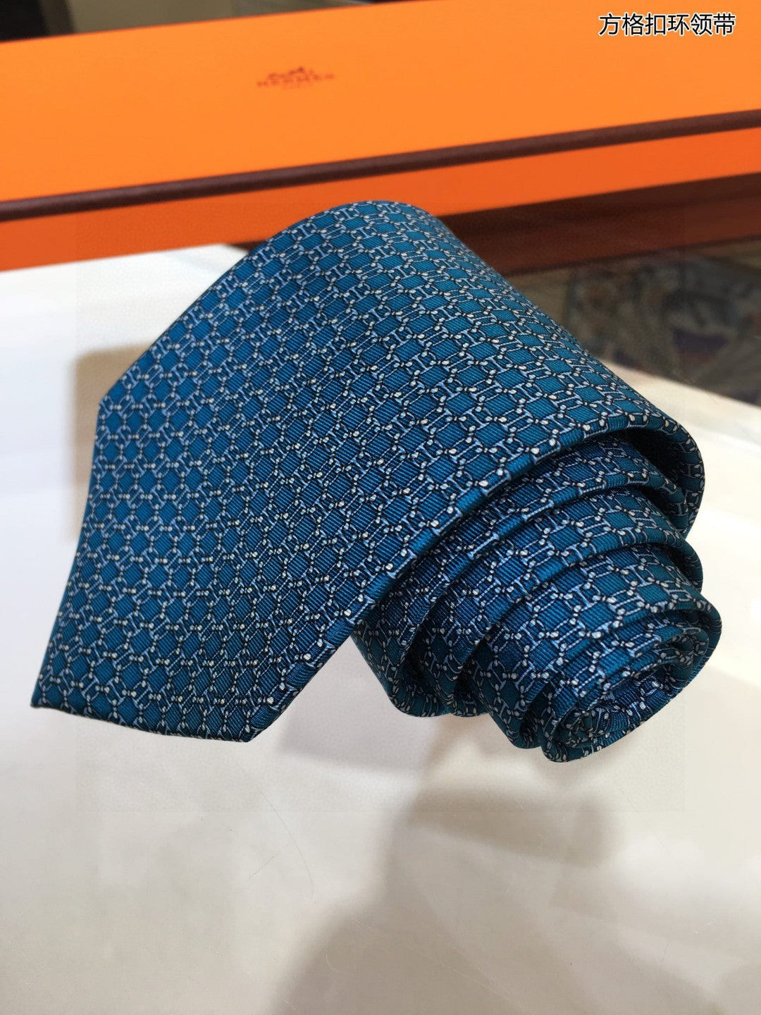 H new style tie for men