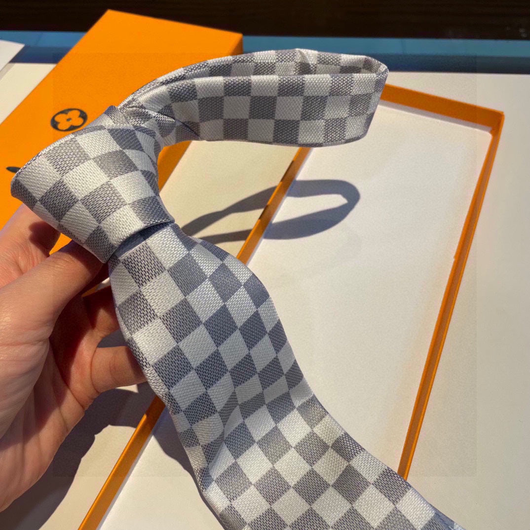 L new style tie for men