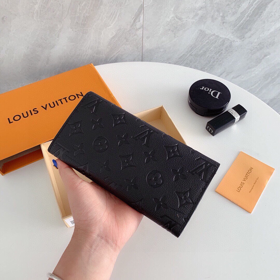 New classic timeless wallet