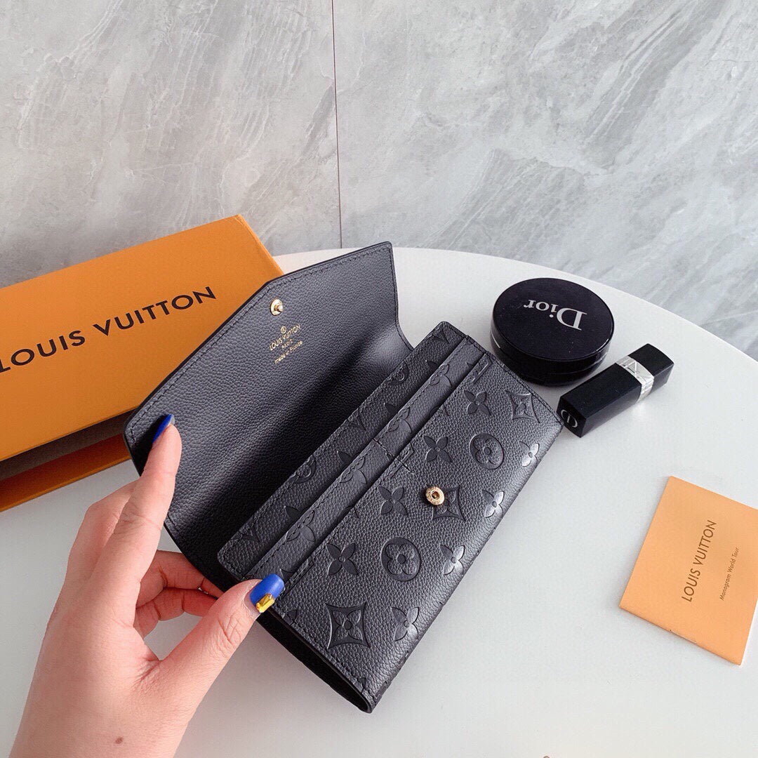 New classic timeless wallet