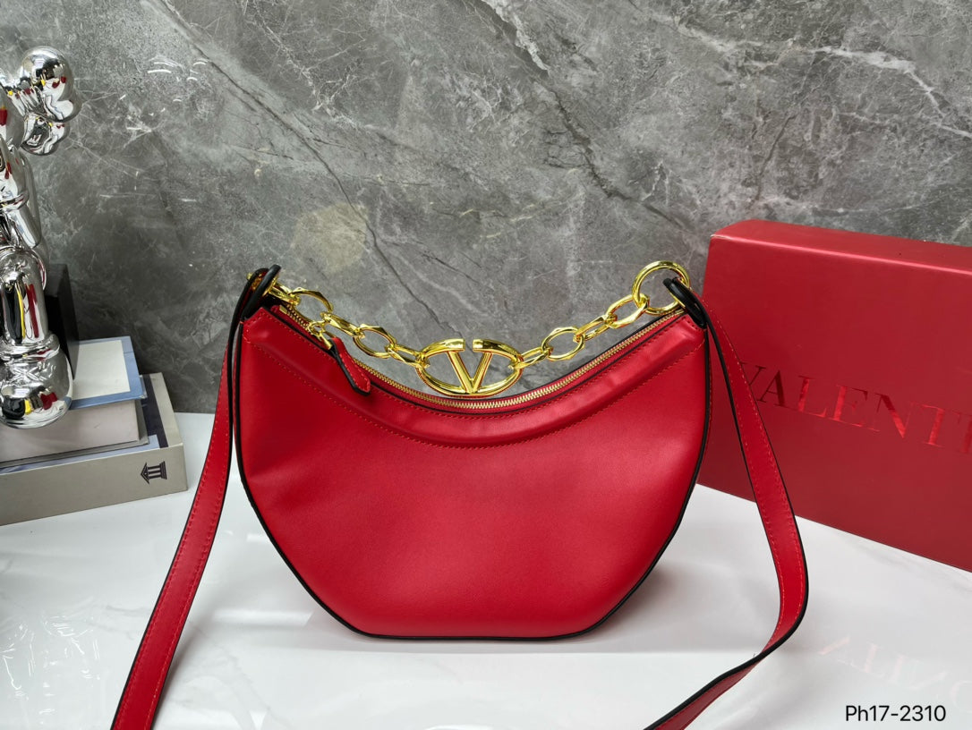 V   New fun donut style chain bag