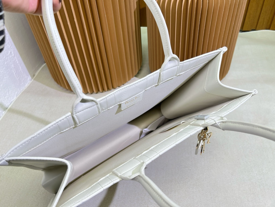 D new style hand-held crossbody bag