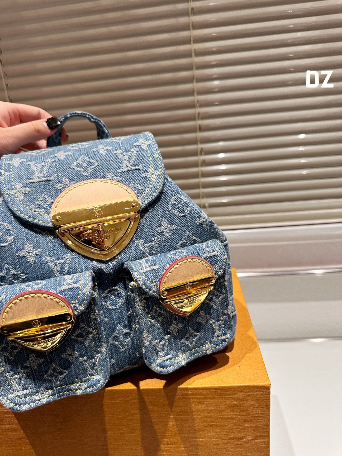 L new style backpack